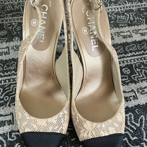 Chanel slingbacks size 39